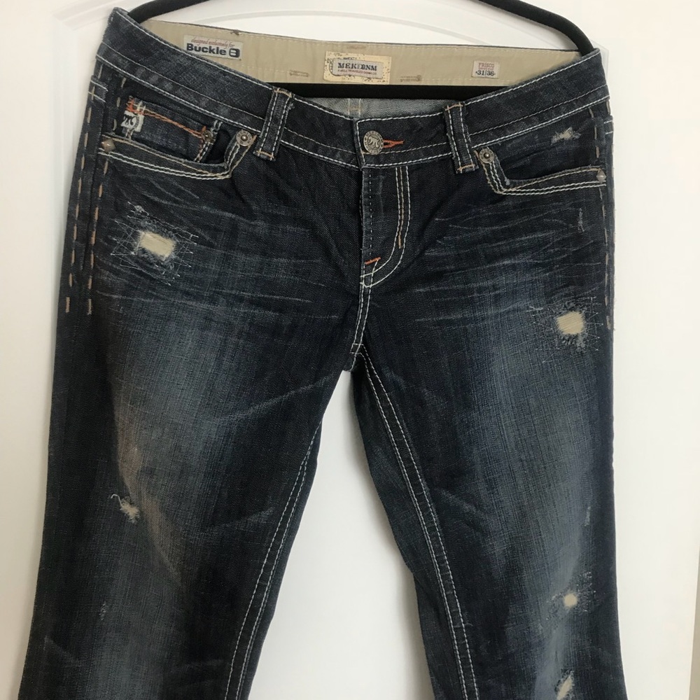 Jeans! Cute detail! Long length